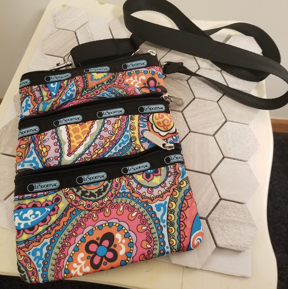 Le Sportsac 3-pocket bag
